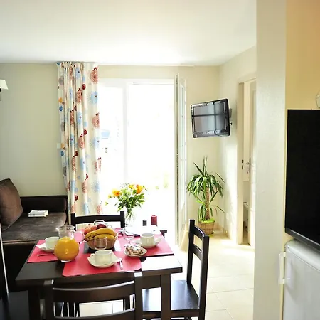 Goelia Domaine Des Oyats Lejlighedshotel 3*